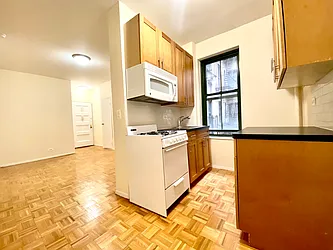 528 East 79th Street