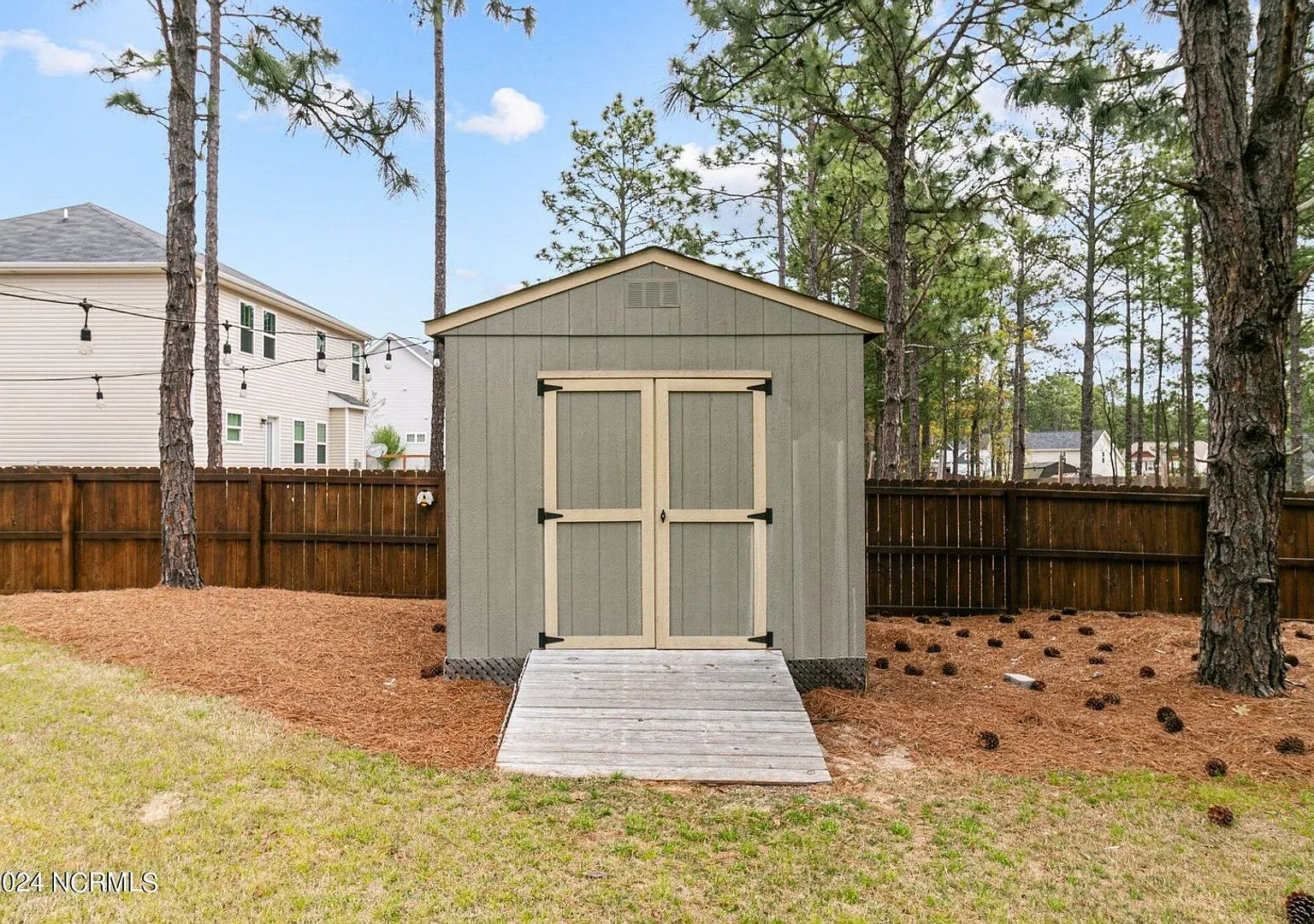 Conveniently located in the heart of Moore County, this rental is close to everything! — Photo 2