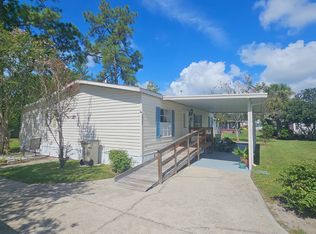 205 Iris Dr, Fruitland Park, FL 34731