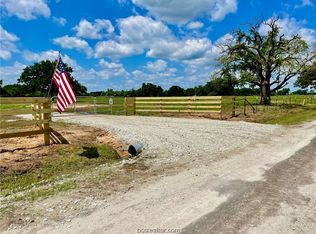 9100 Old Hwy, Calvert, TX 77837