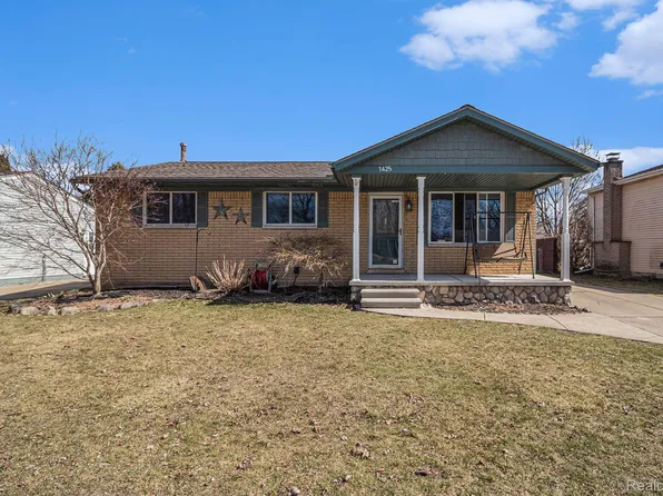 1425 Portland St, Westland, MI 48186