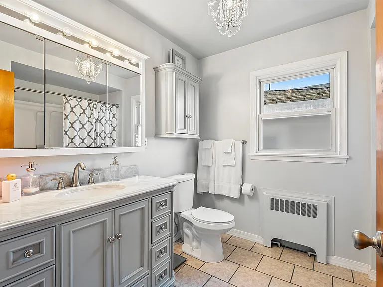 290 Randolph Ave #2 — Photo 15