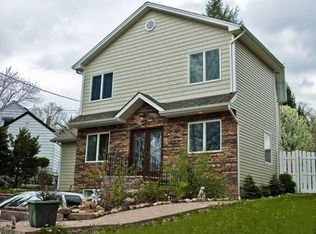 2 Lyncrest Ter, Wayne, NJ 07470