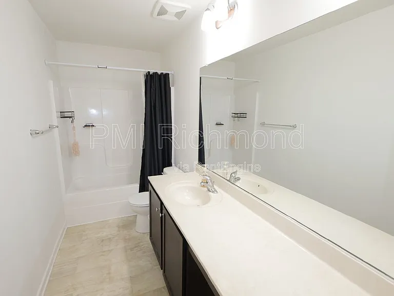 14106 Shallow Creek Ln — Photo 32