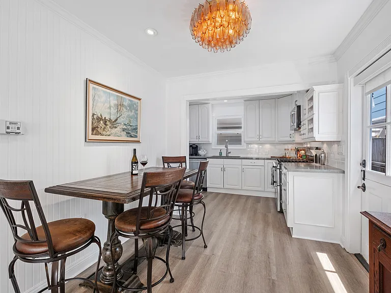 708 Avocado Ave #1 — Photo 9