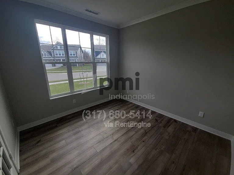 3546 Merchmont Rd — Photo 2