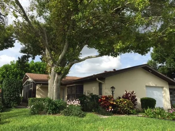 3109 Vivienda Blvd, Bradenton, FL 34207