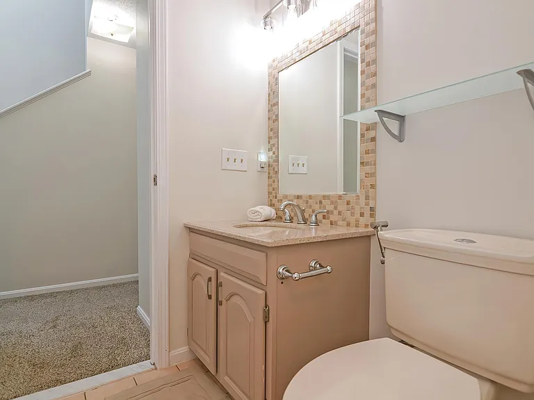 109 Salem St #205 — Photo 24