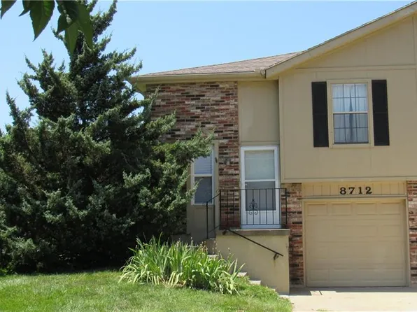 8712 N Hull Ave, Kansas City, MO 64154