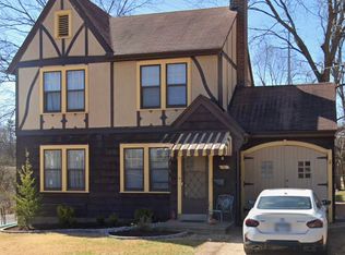 760 Chamberlain Pl, Saint Louis, MO 63119