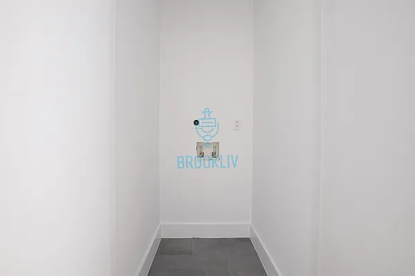 Rented by null | media 27