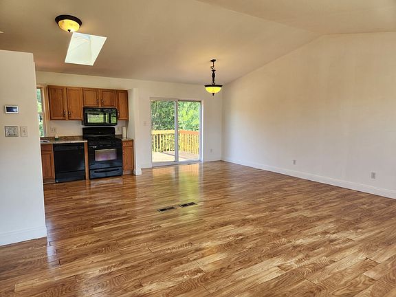 4th image of 86 E Brookfield Dr #L-0105