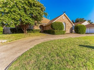 3706 Novus Ct, Grand Prairie, TX 75052