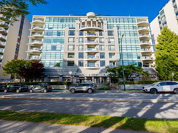 5th image of 1233 Beach Ave #702