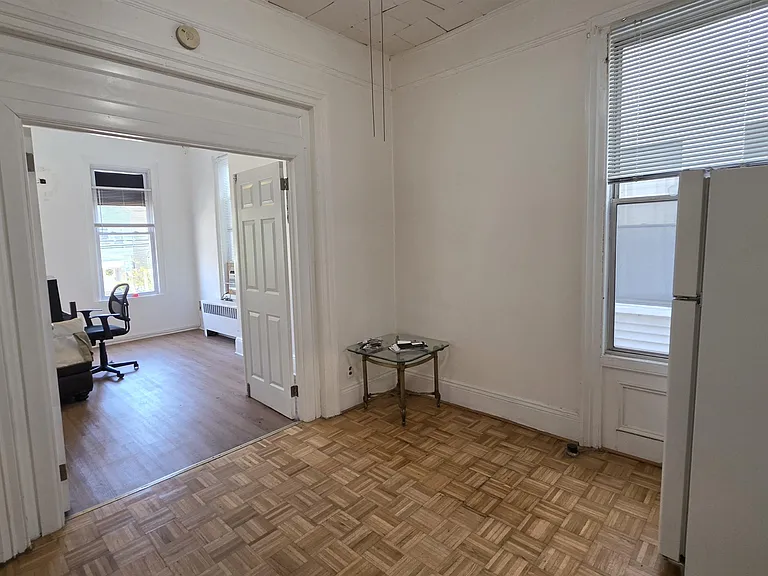 23 Sherman Pl #2 — Photo 6