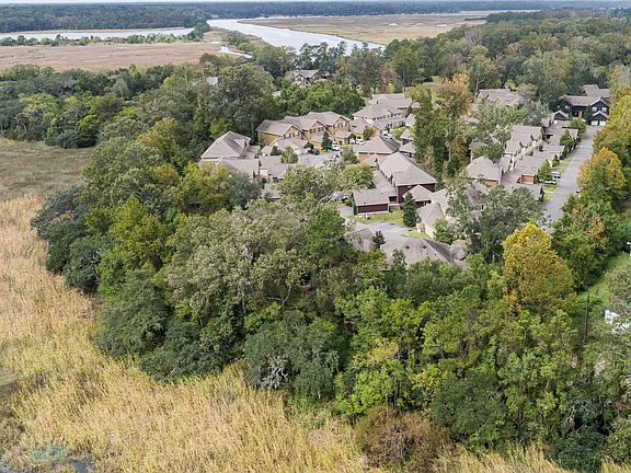 4th image of 5511 Colonial Chatsworth Cir