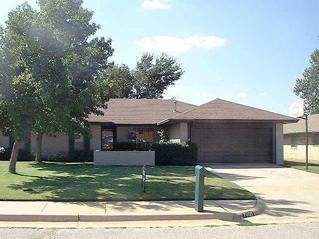 2nd image of 7005 NW Stonycreek Dr