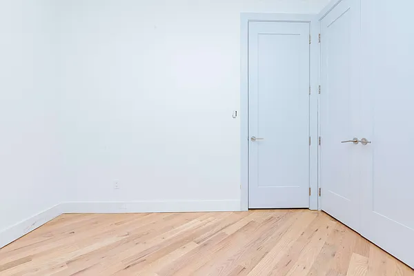 Rented by Nooklyn NYC LLC | media 13