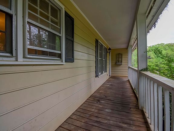 2nd image of 1925 Shadowood Dr