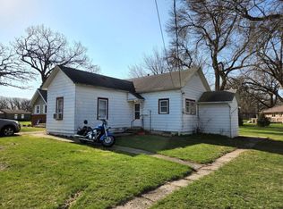 709 Gishwiller St, Sac City, IA 50583