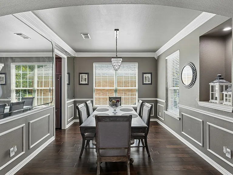 4227 Republic Dr — Photo 9