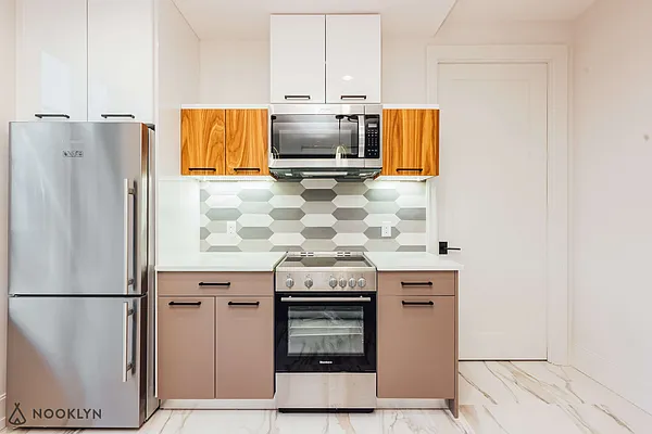 Rented by Nooklyn NYC LLC | media 4