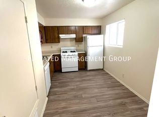 129 Manzano St NE APT B, Albuquerque, NM 87108