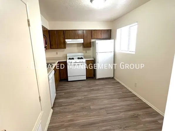129 Manzano St NE APT B, Albuquerque, NM 87108