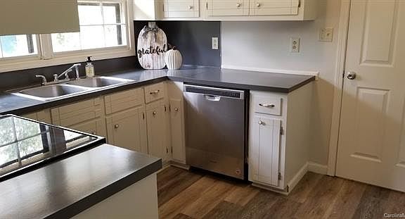 2nd image of 808 Anne Ave