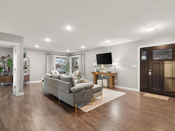 5th image of 6465 W 1100 S