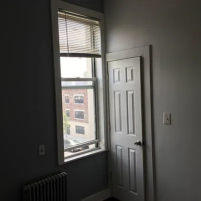 Rented by Premier Metro Realty Corp | media 14