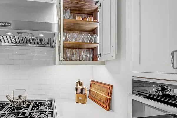 Rented by Outpost Brokerage LLC | media 21