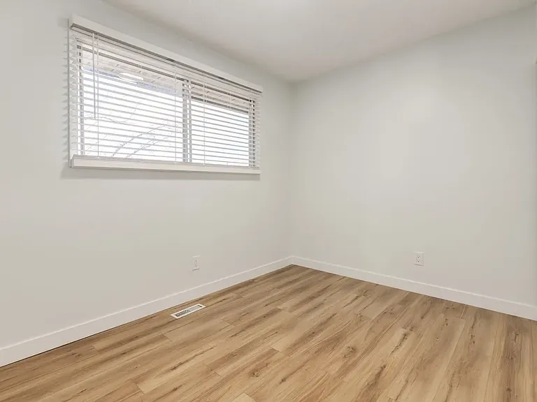 739 Bracewood Dr SW — Photo 32
