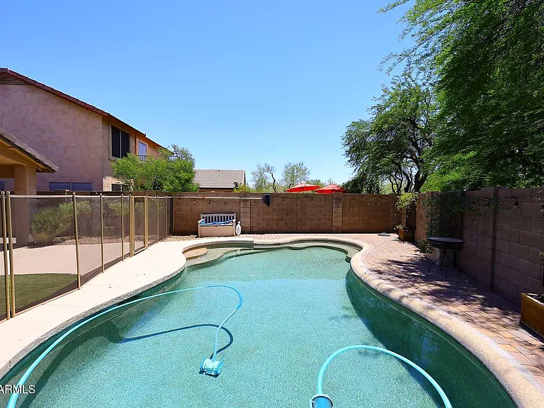 4517 E Melinda Ln — Photo 42