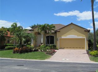 8766 Tropical Ct, Fort Myers, FL 33908
