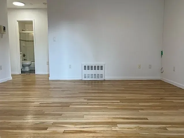27-10 Astoria Blvd #4D — Photo 5