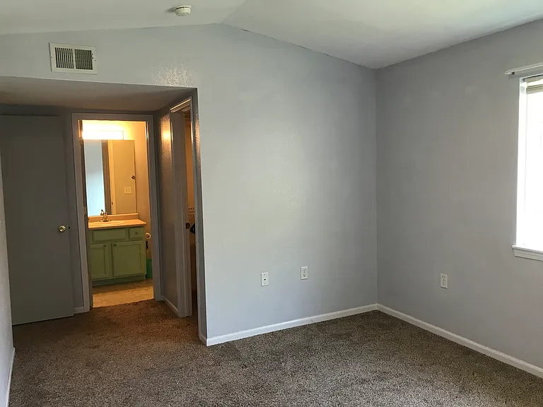 1221 University Ave #B302 — Photo 14