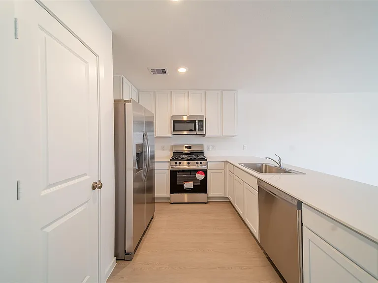 6851 Eastern Cottonwood Ln — Photo 5