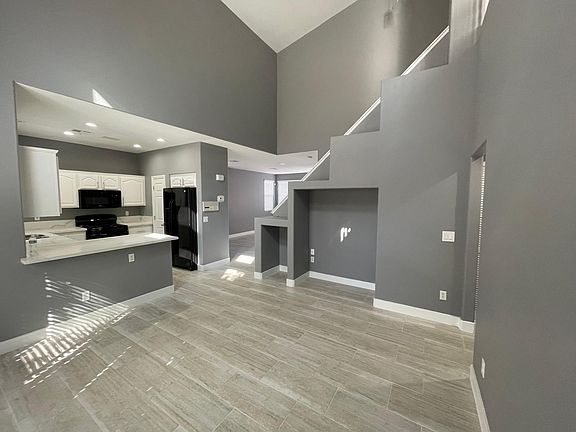 2nd image of 1019 Meadow Bridge Ave