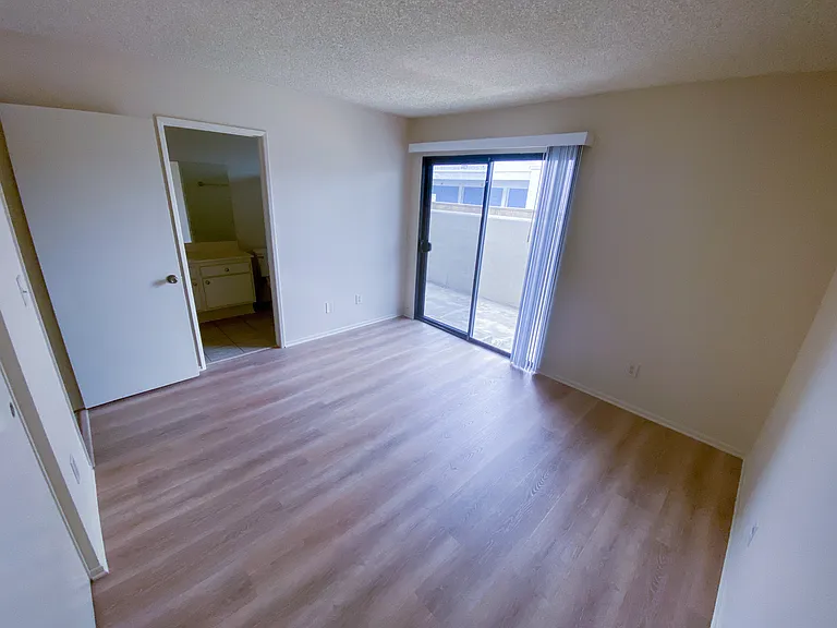 23751 Arlington Ave #104 — Photo 7