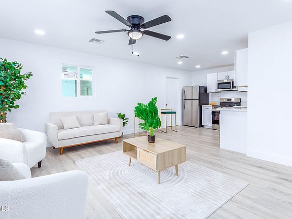 3rd image of 7327 W CINNABAR Avenue
