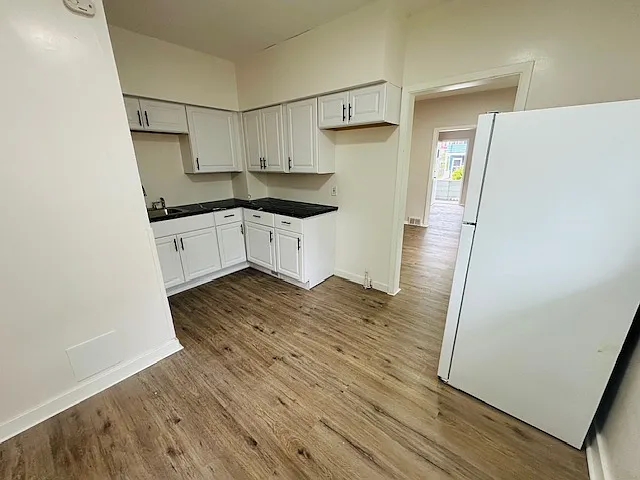 1201 E 173rd St #1 — Photo 7