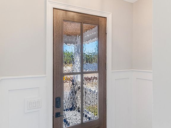 4th image of 620 Eastwood Park Road #7-D