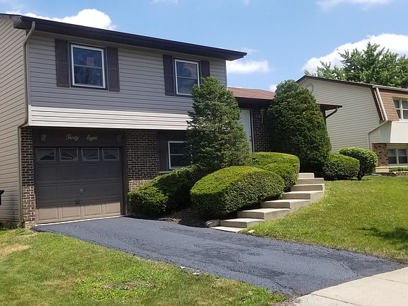 2nd image of 38 W Wrightwood Ave