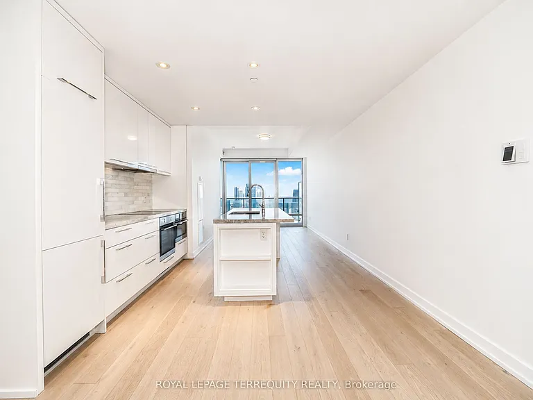 488 University Ave #5008 — Photo 12