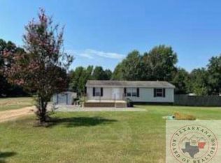 221 Private Road 67004, Maud, TX 75567