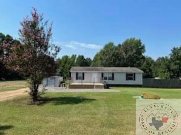 221 Private Road 67004, Maud, TX 75567