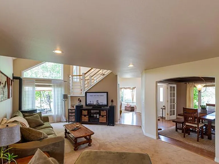 1480 Cresthaven Dr — Photo 23