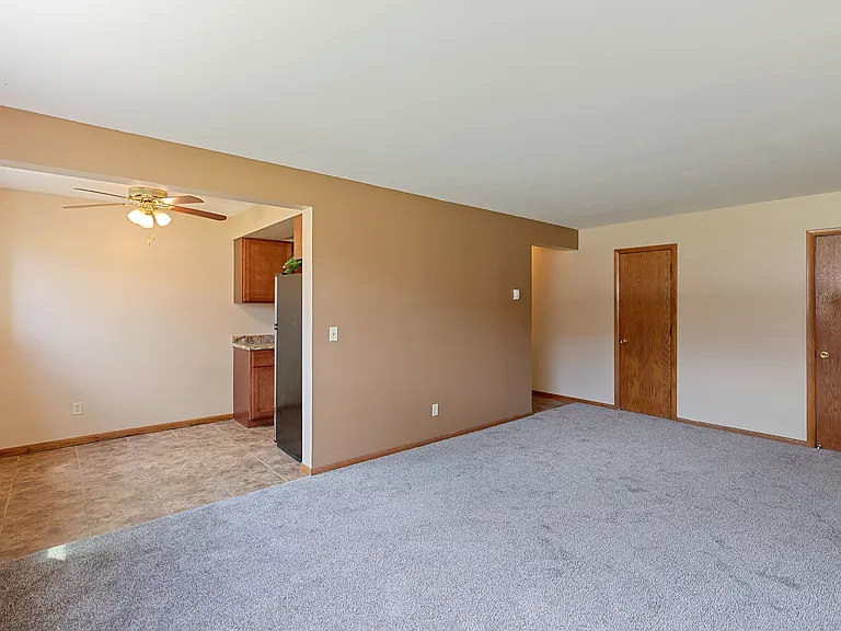 Living room/dining room