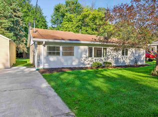 1035 S Timmers Ln, Appleton, WI 54914